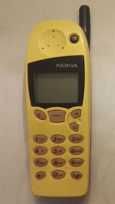 Nokia 5110 .